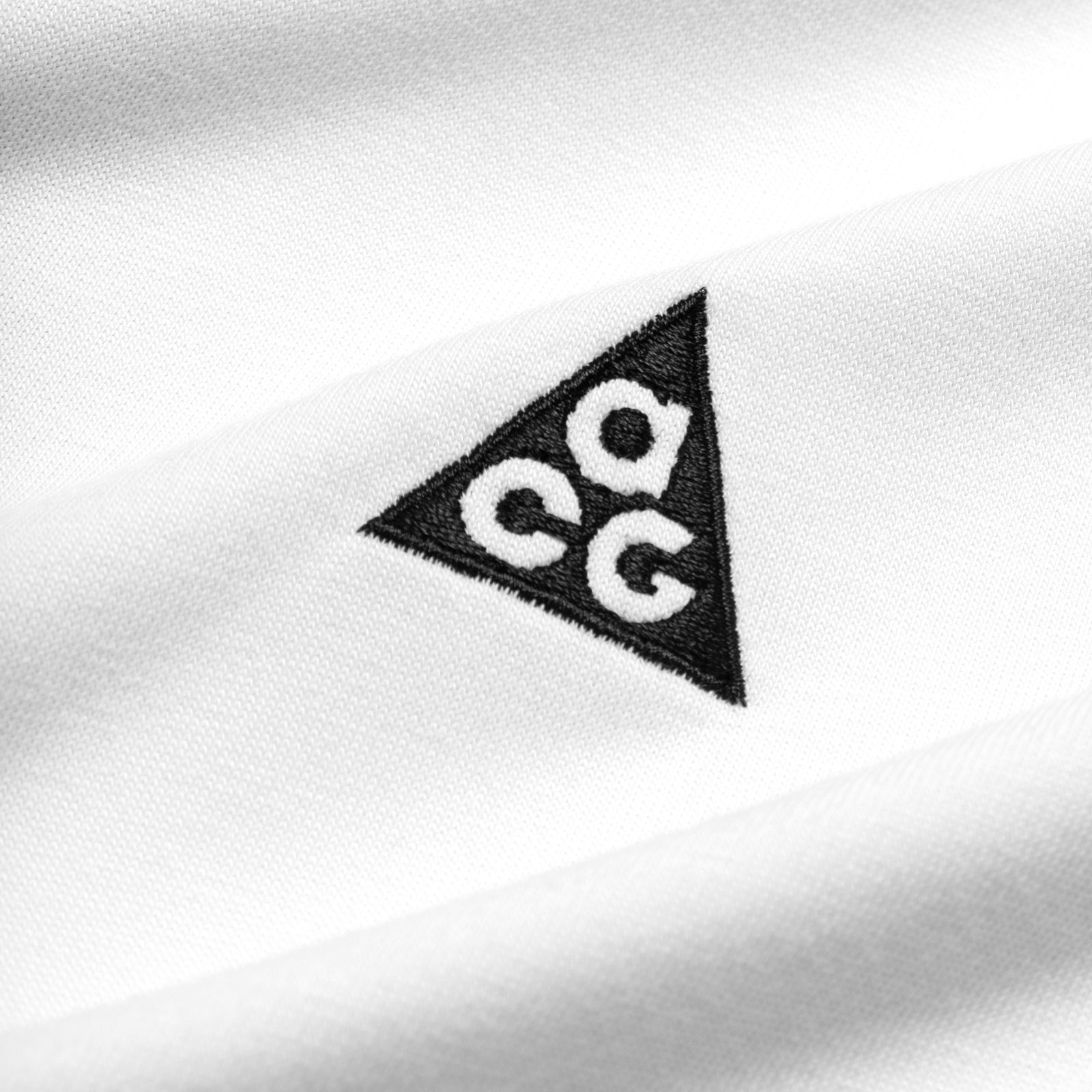 Nike ACG Logo Tee
Summit White
