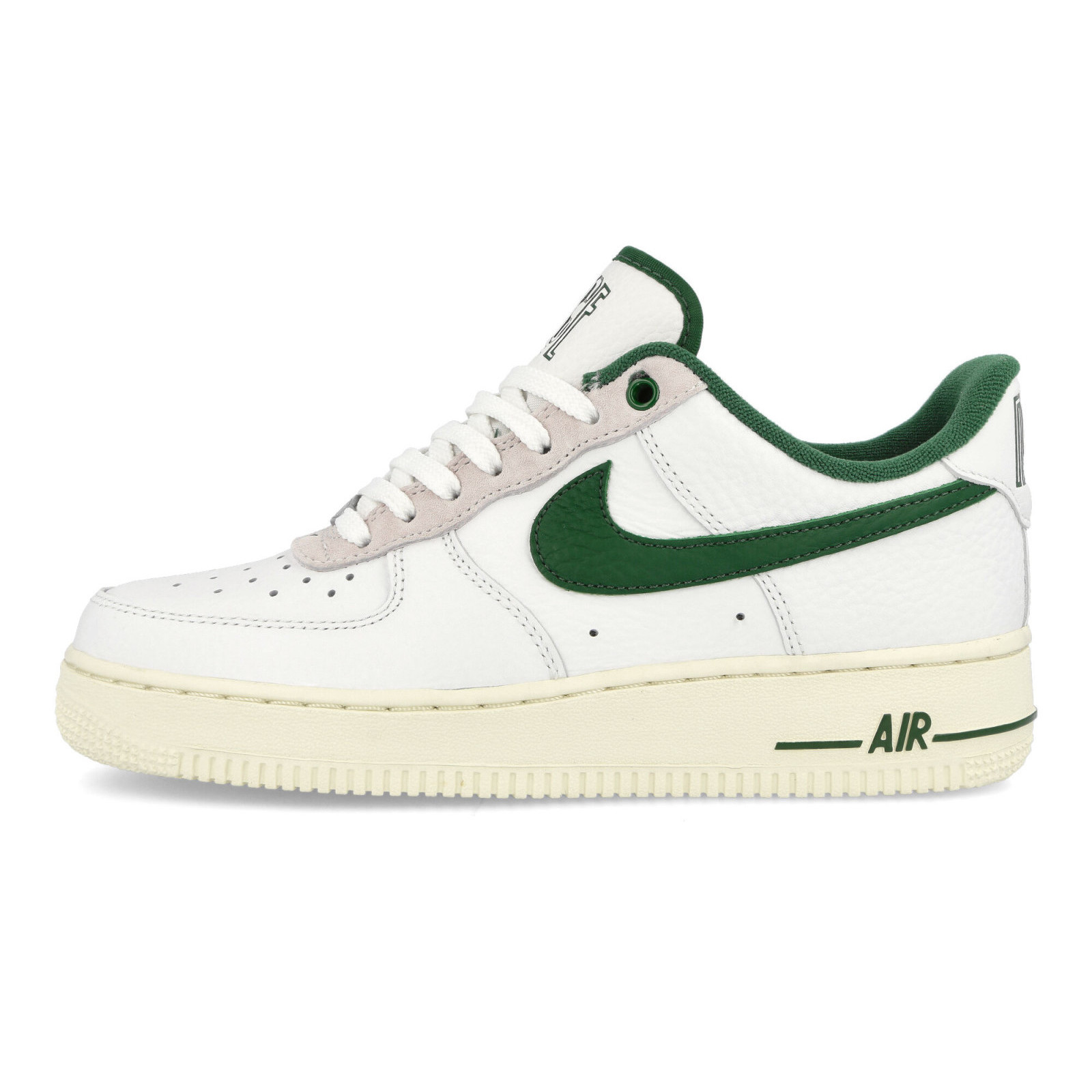 Nike Air Force 1 07 LX
White / Gorge Green