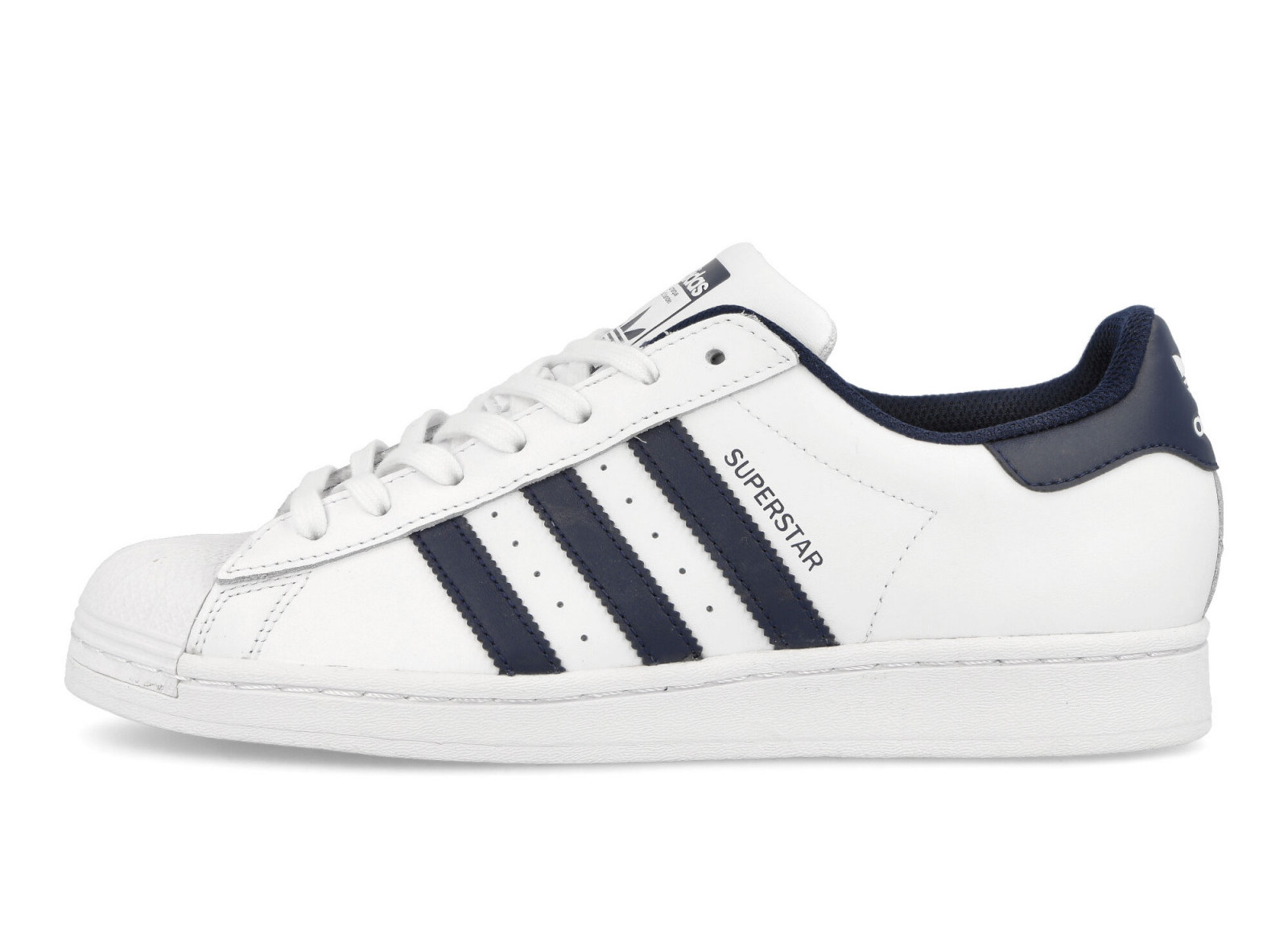 Adidas Superstar
White / Navy